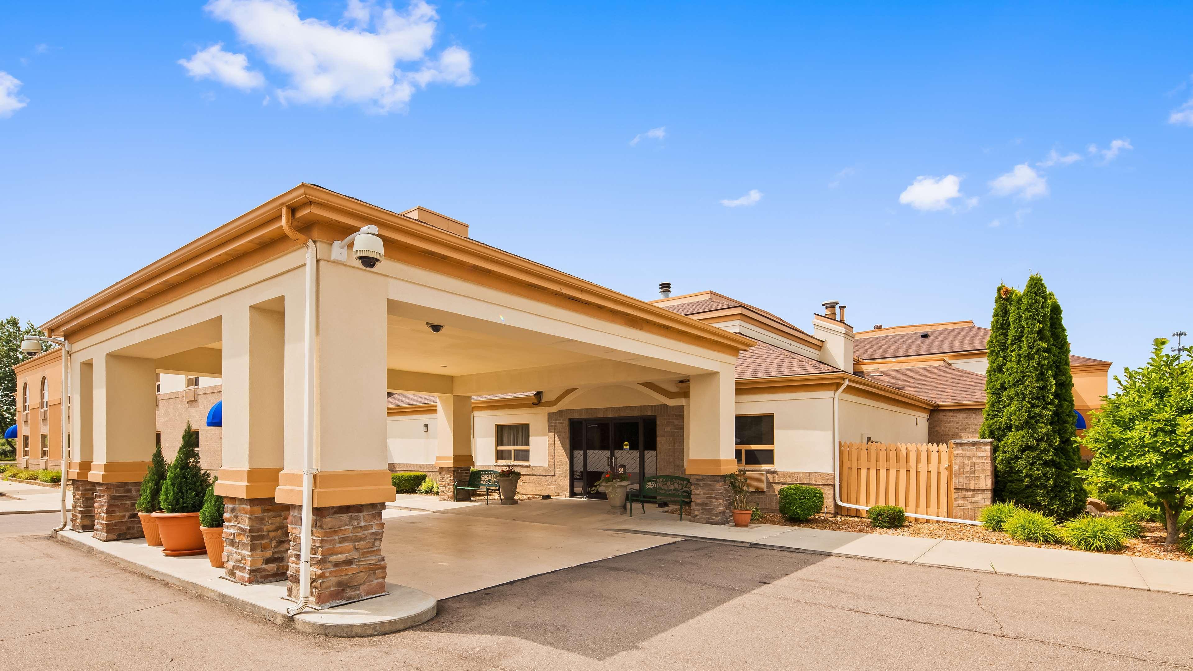 Best Western Davison Inn Екстер'єр фото