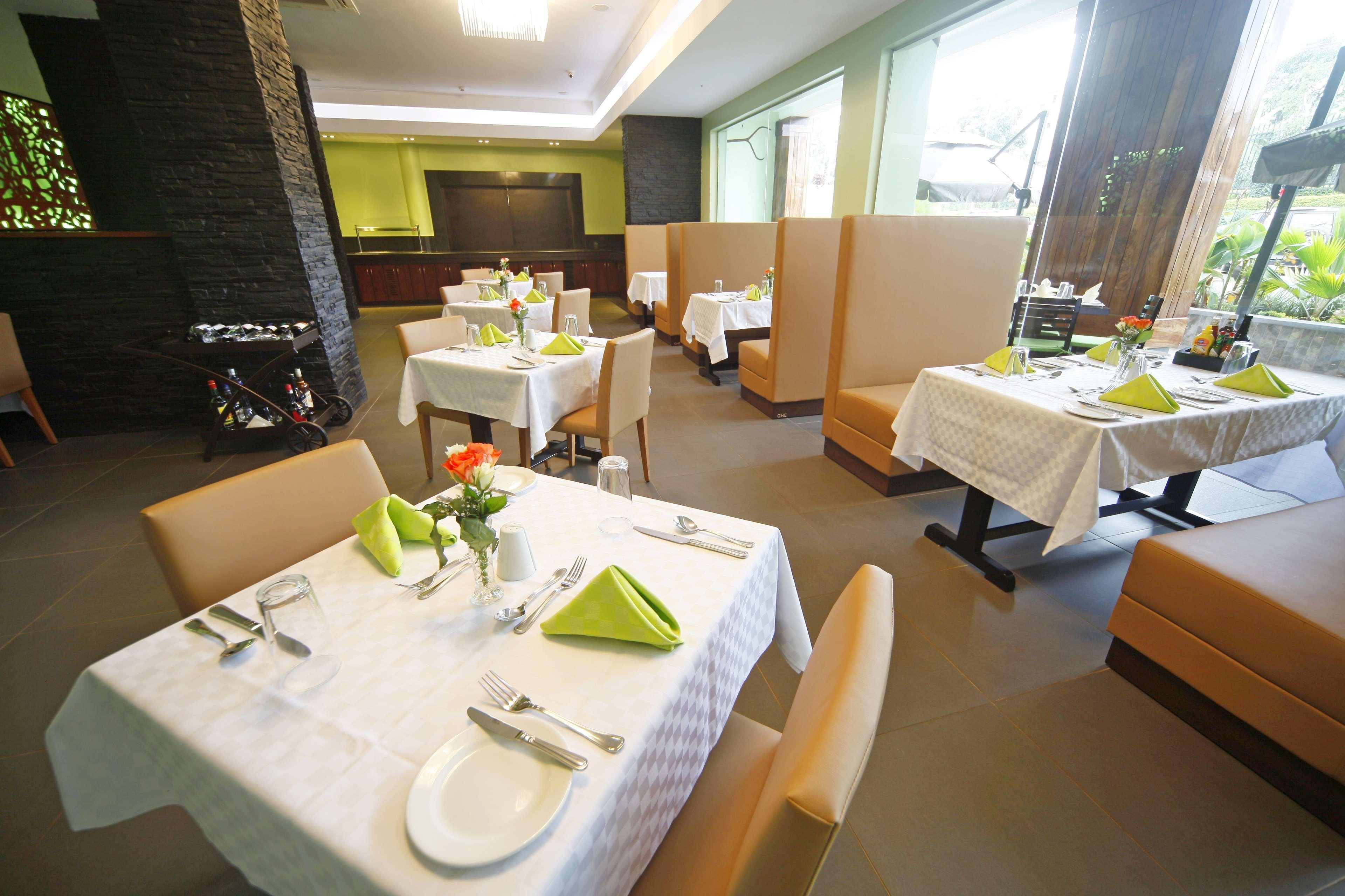 Best Western Davison Inn Екстер'єр фото