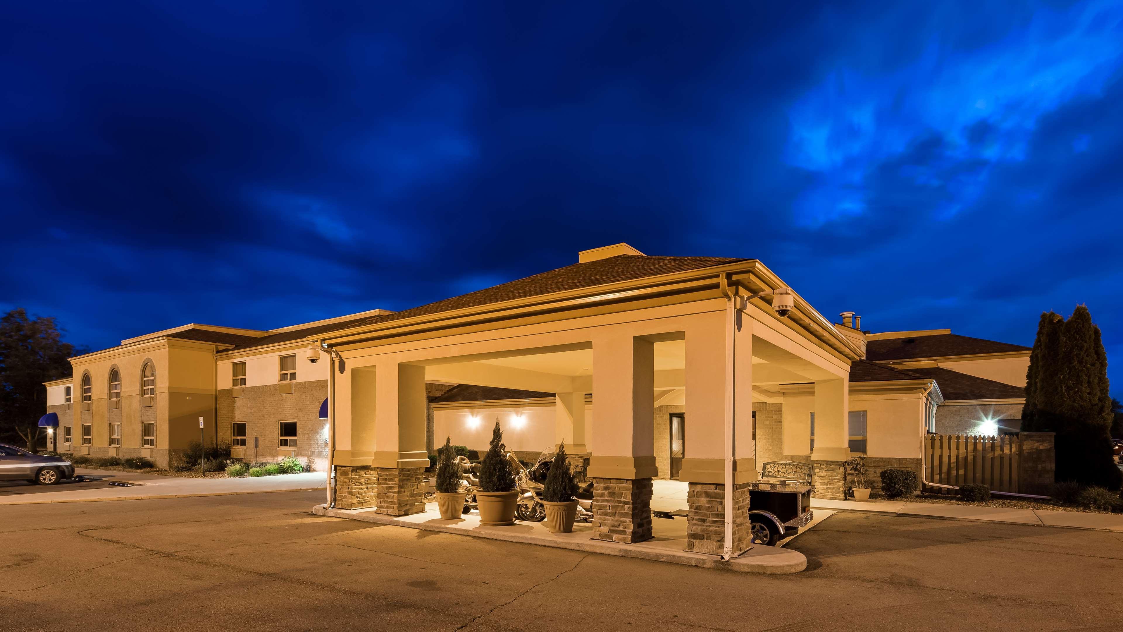 Best Western Davison Inn Екстер'єр фото
